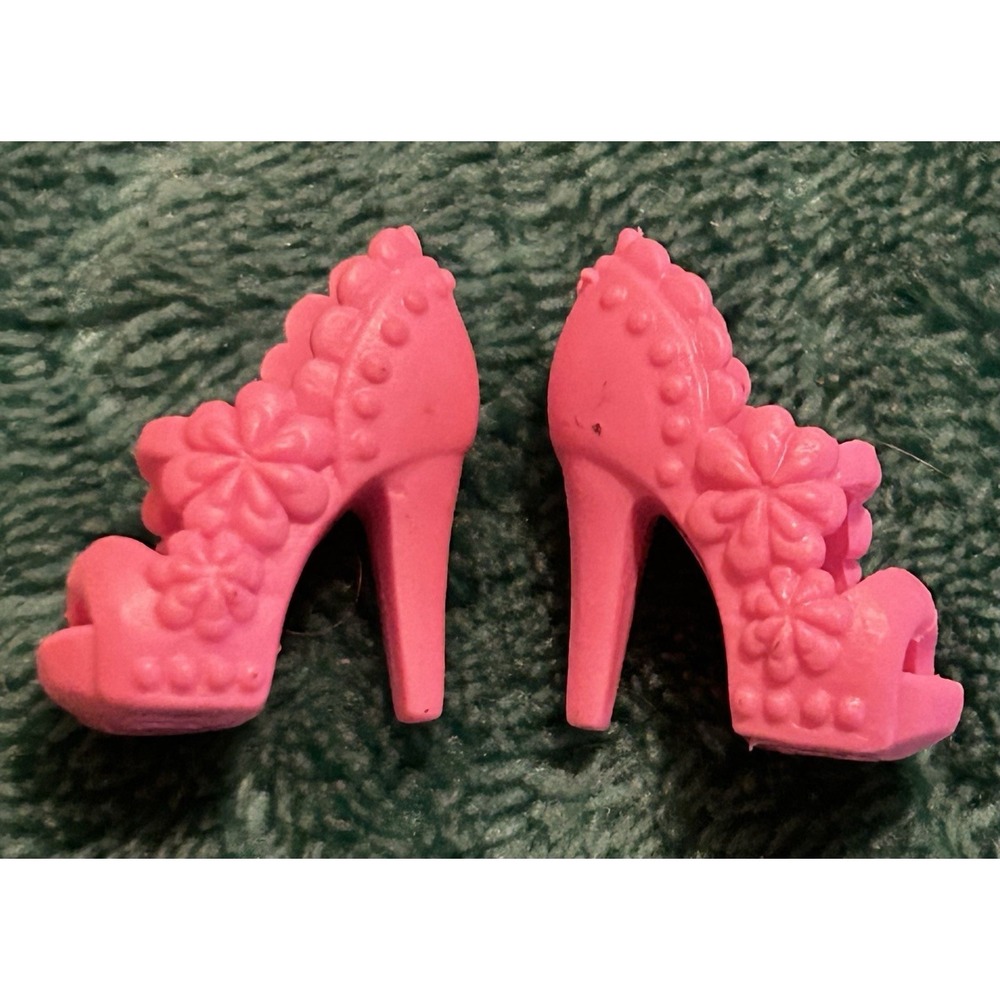 Barbie Doll Shoes Pink Scalloped Floral Spike High Heels Studs Fashionistas #704